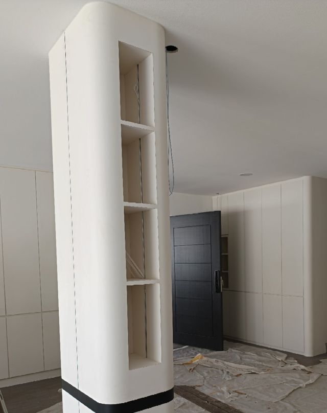 Display niche column installation in progress, Kuching